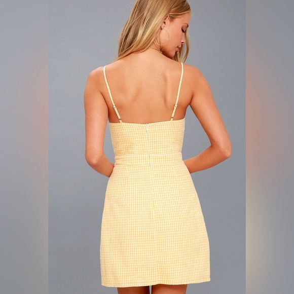 Women’s Lulus Music City Gingham Tie Front Spaghetti Strap Mini Dress Small - Picture 3 of 16